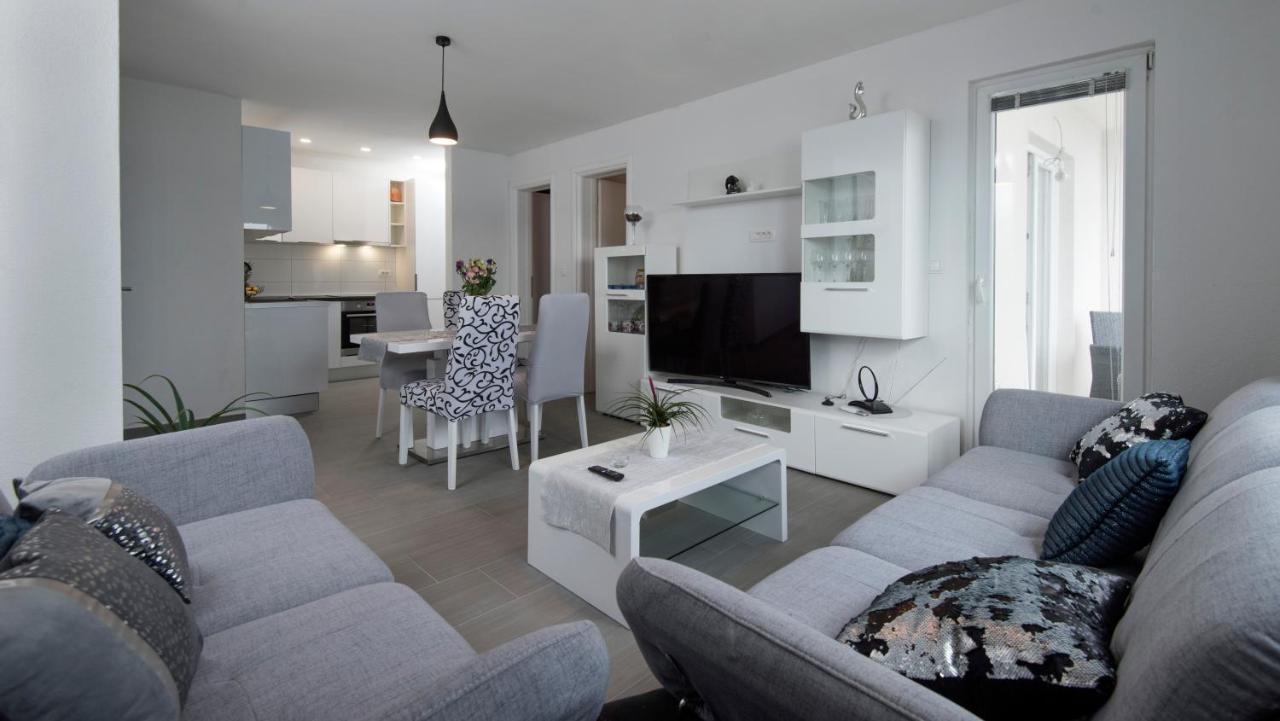 Apartments Mikas Stanici Dış mekan fotoğraf